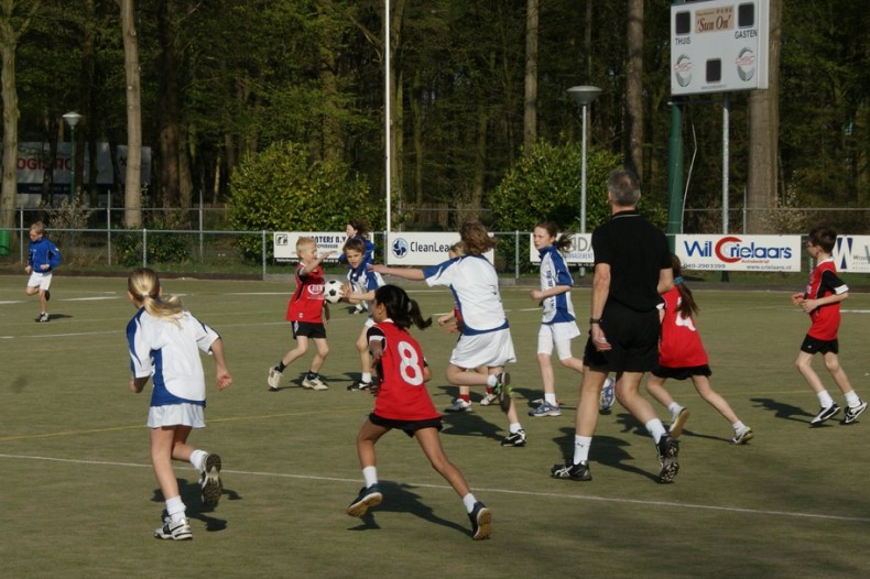 Korfbal E1  2 april-site.jpg